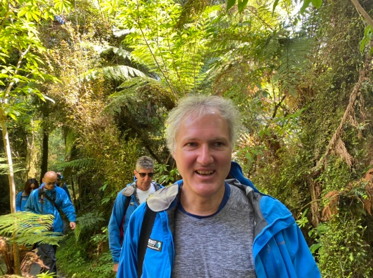 5280354E-80A2-4938-8E82-2182FDC0C917