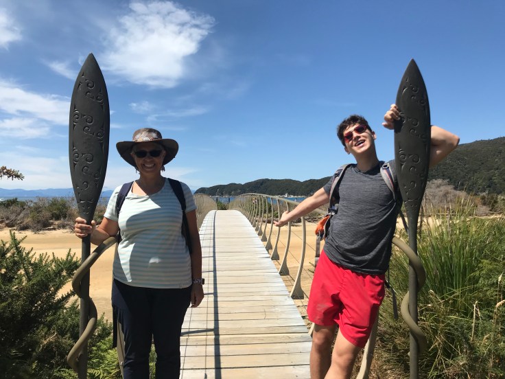 6B9AA7C7-2E2F-430F-BCA5-70F8002AF2B2