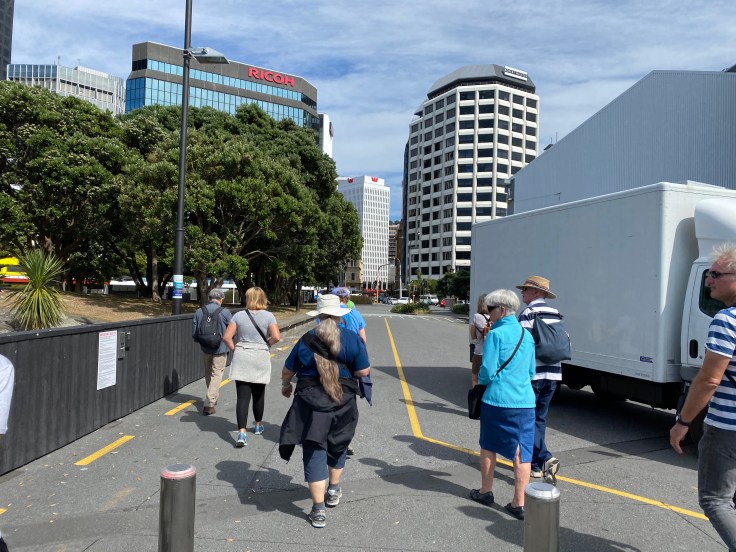 7225325D-2A87-467E-8A17-104E164A1A33