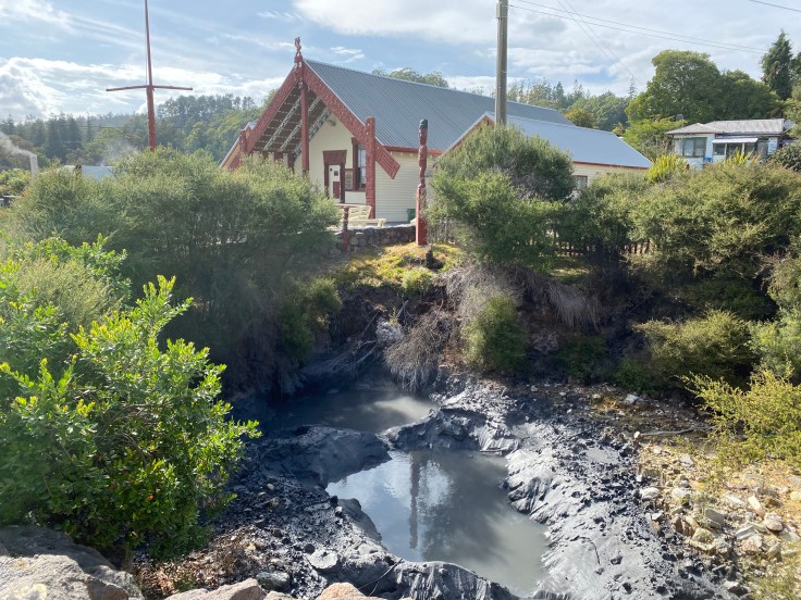 E909F0E3-E93B-4091-9CFD-3255922828FB